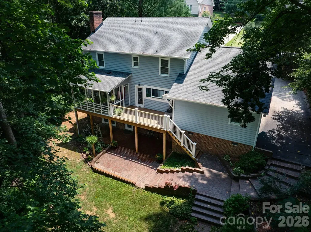 200 35th Avenue NW Hickory NC 28601
