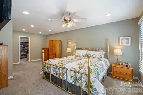 200 35th Avenue NW Hickory NC 28601