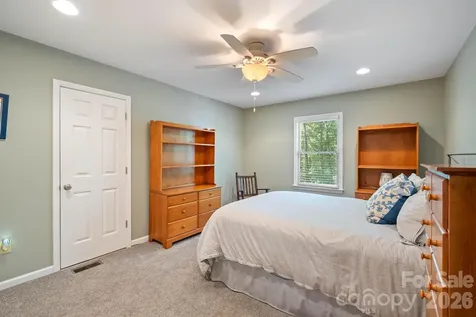 200 35th Avenue NW Hickory NC 28601