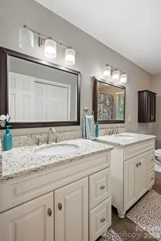 200 35th Avenue NW Hickory NC 28601