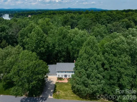 200 35th Avenue NW Hickory NC 28601