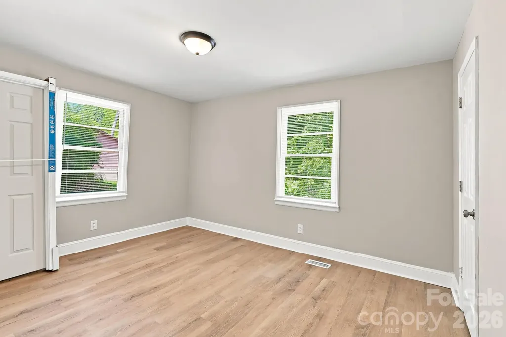 3708 Carlyle Drive Charlotte NC 28208