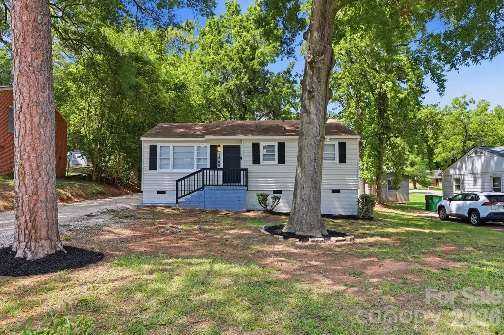 3708 Carlyle Drive Charlotte NC 28208