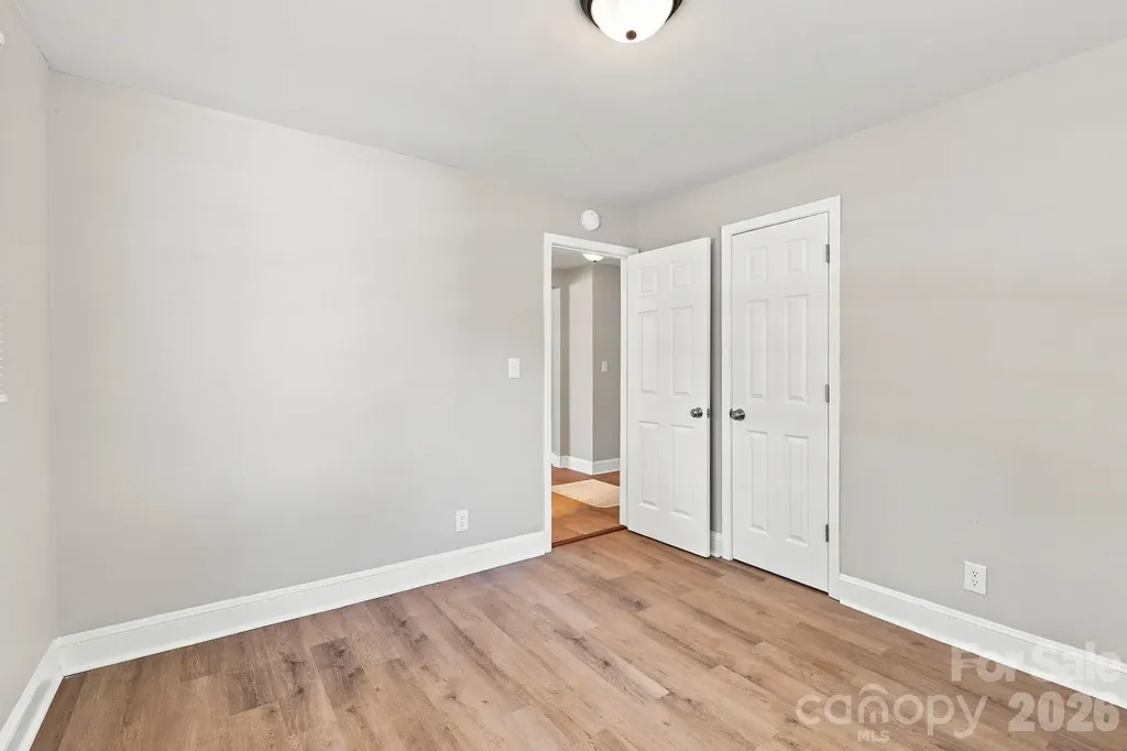 3708 Carlyle Drive Charlotte NC 28208