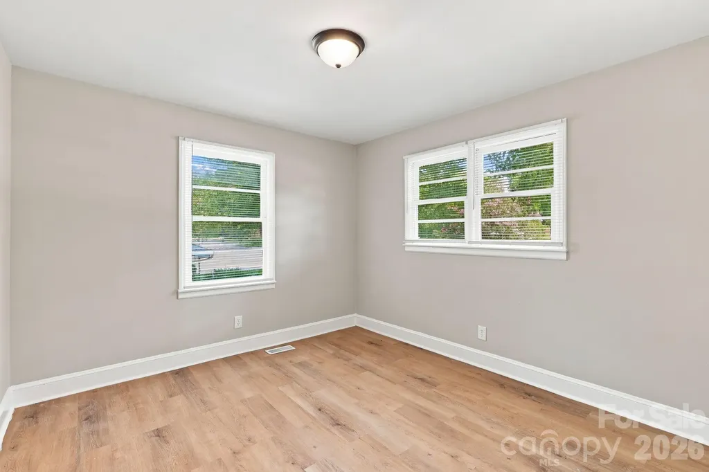 3708 Carlyle Drive Charlotte NC 28208