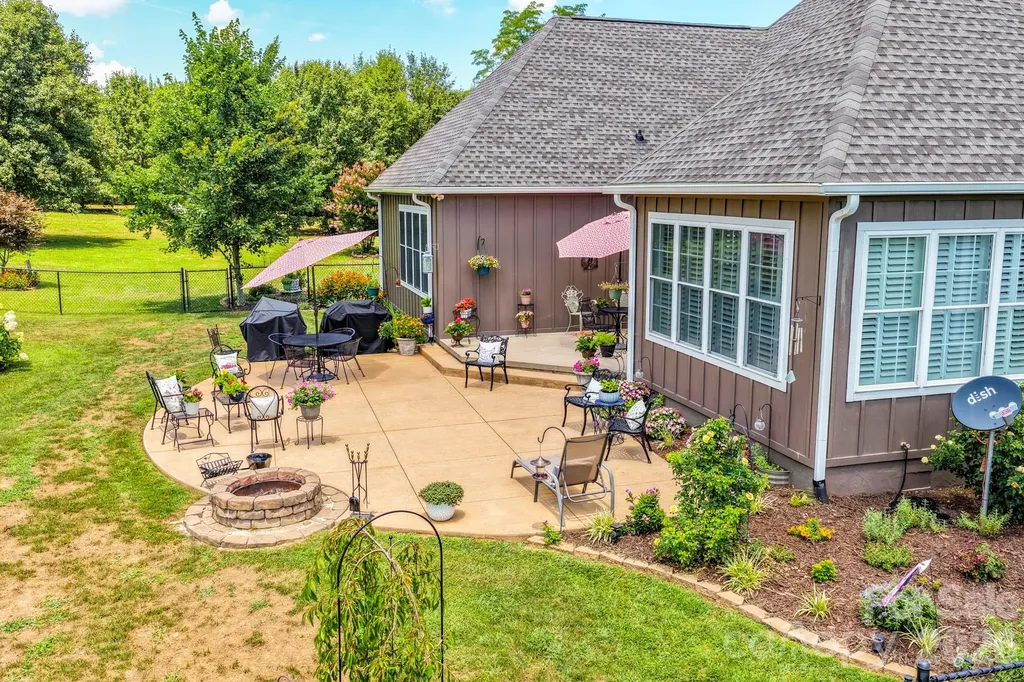 1109 Morningstar Lake Road Forest City NC 28043