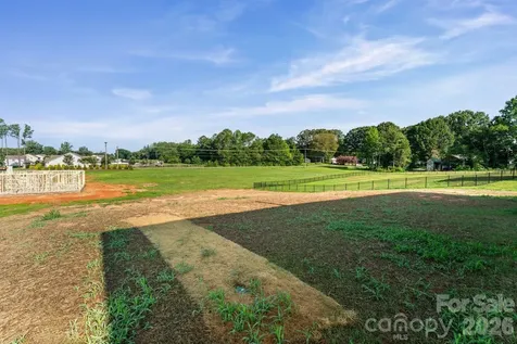 257 Sandpiper Drive Lexington NC 27295