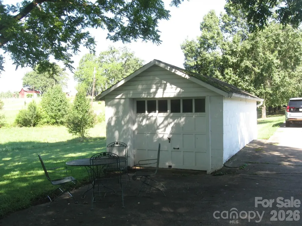 3850 Hartland Road Lenoir NC 29845