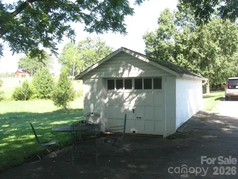 3850 Hartland Road Lenoir NC 29845