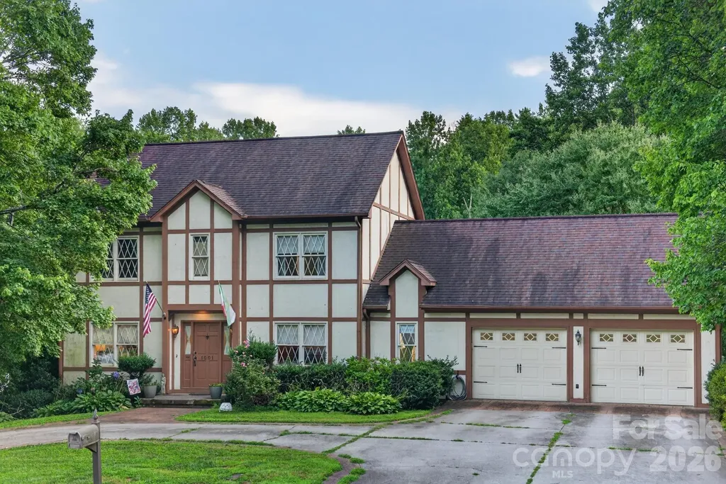 1001 Plantation Drive NE Lenoir NC 28645