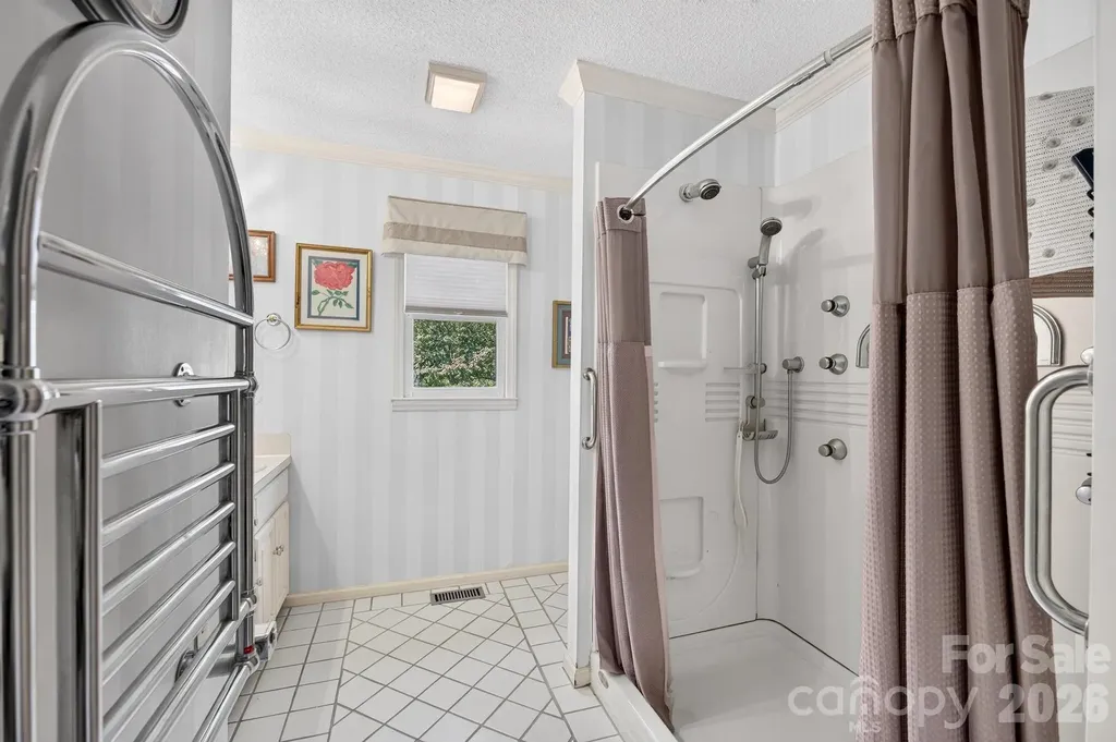 1001 Plantation Drive NE Lenoir NC 28645
