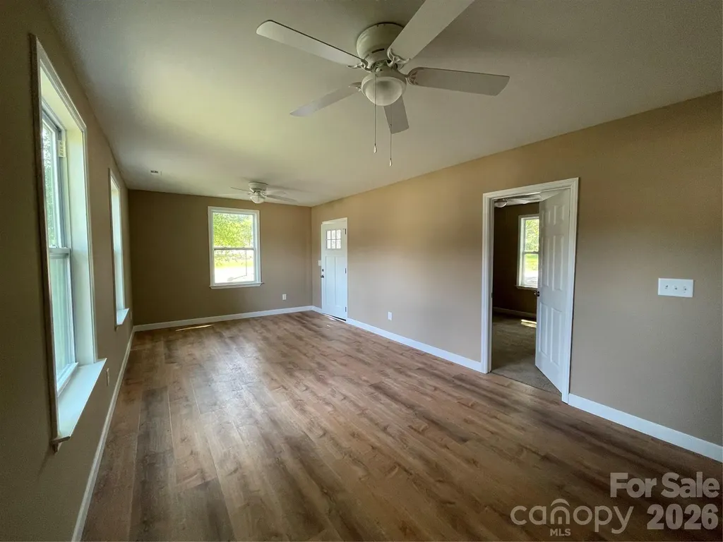 601 W Round Street Landis NC 28088