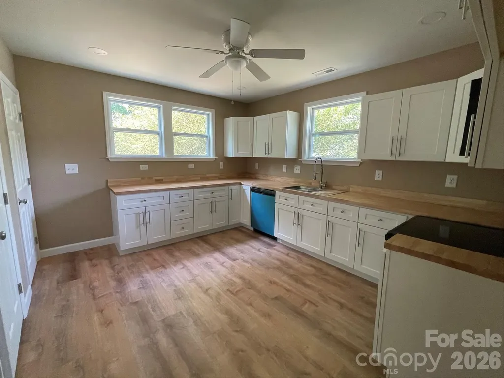 601 W Round Street Landis NC 28088