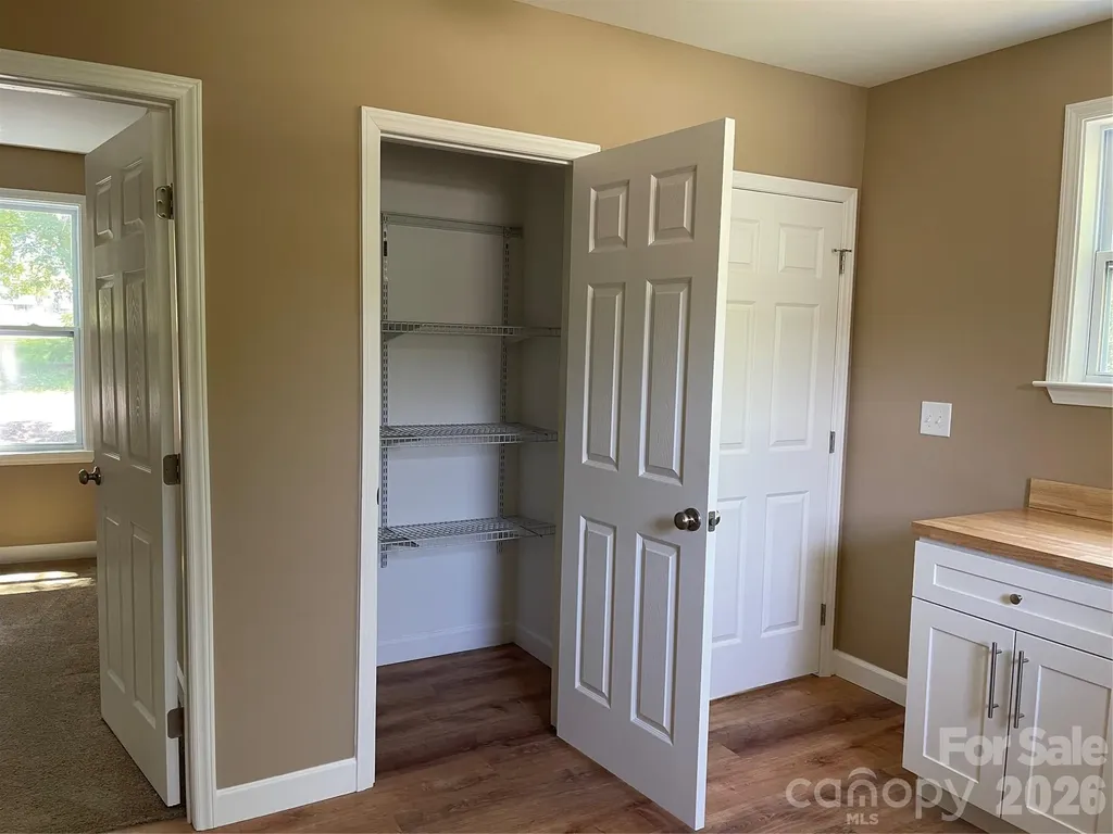 601 W Round Street Landis NC 28088