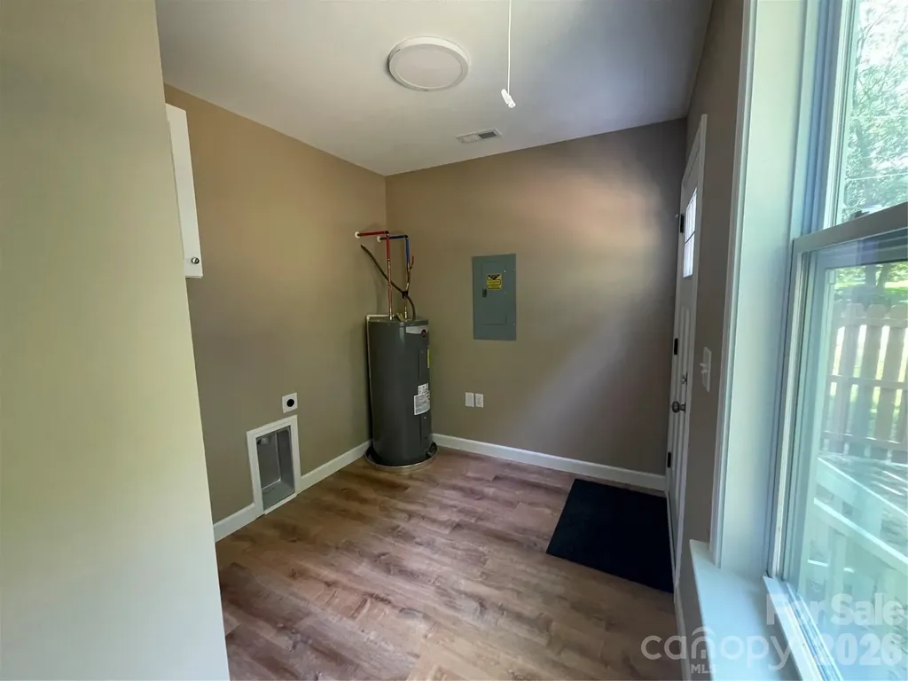 601 W Round Street Landis NC 28088