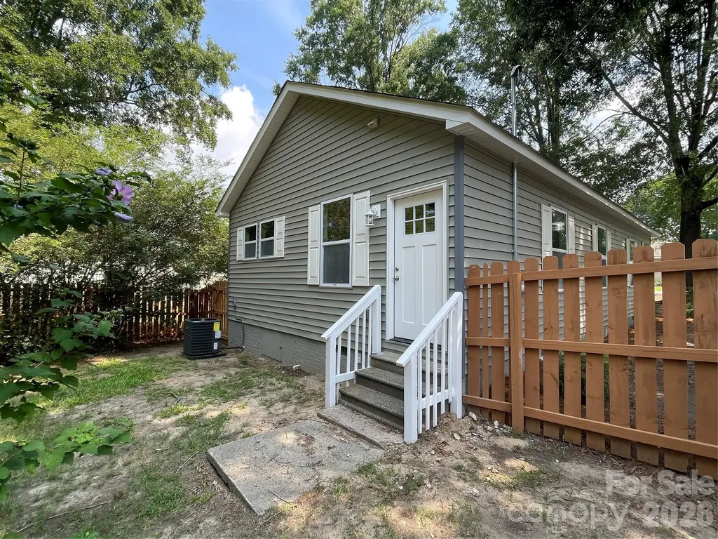 601 W Round Street Landis NC 28088