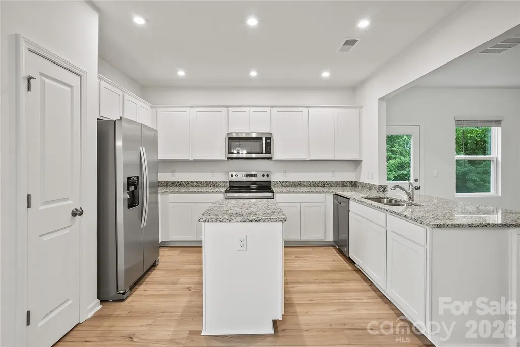10015 Limpkin Lane Charlotte NC 28278