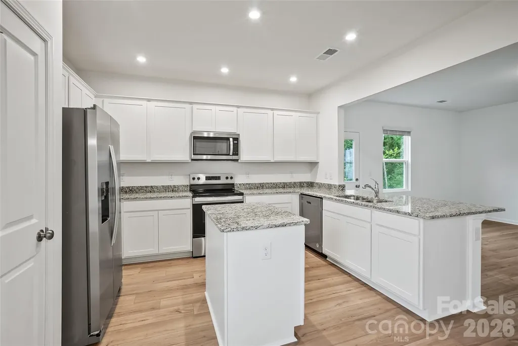10015 Limpkin Lane Charlotte NC 28278