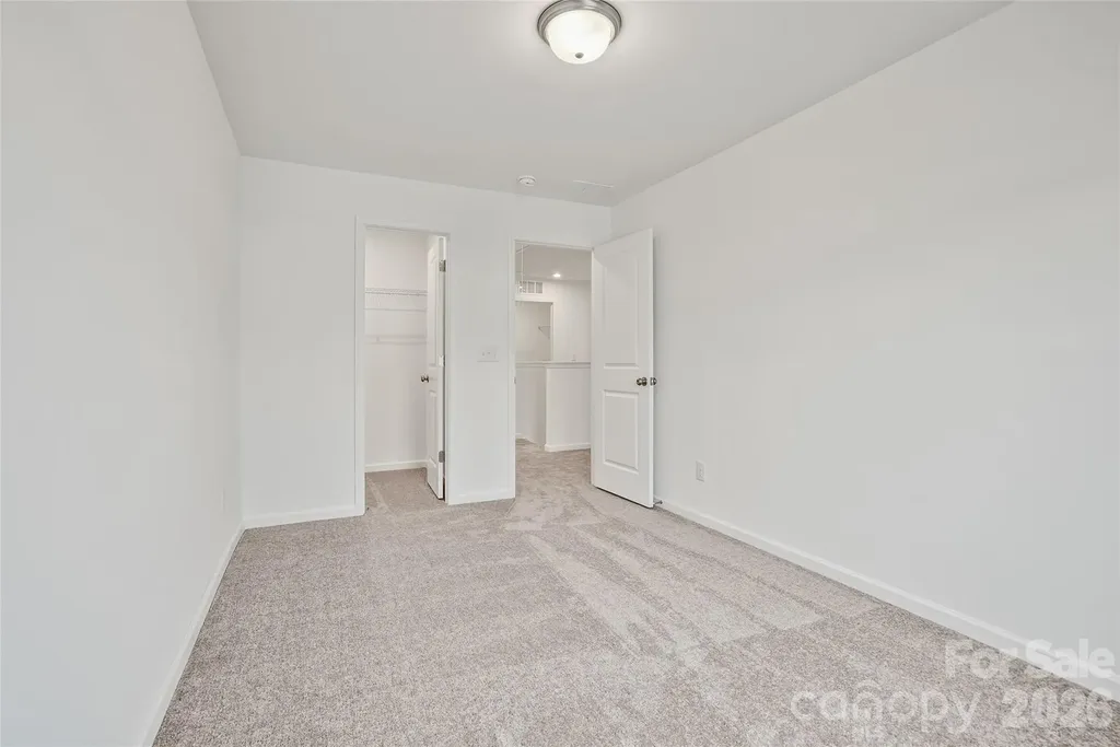 10015 Limpkin Lane Charlotte NC 28278
