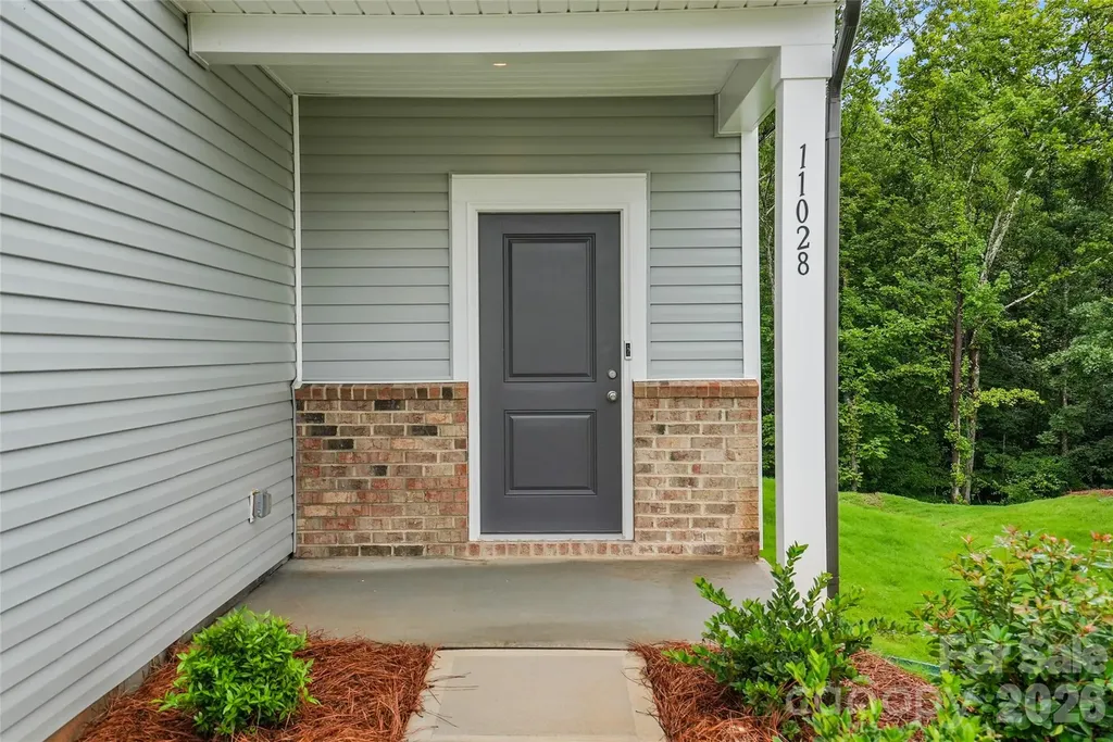 10015 Limpkin Lane Charlotte NC 28278