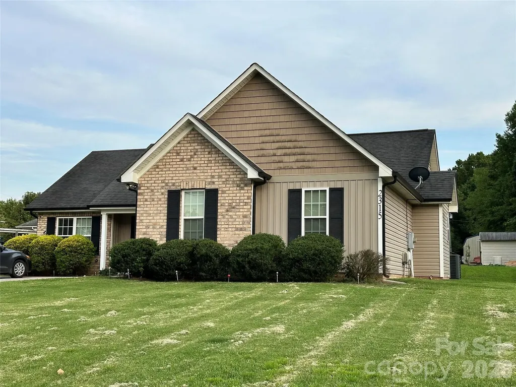 2315 Montford Avenue NW Concord NC 28027