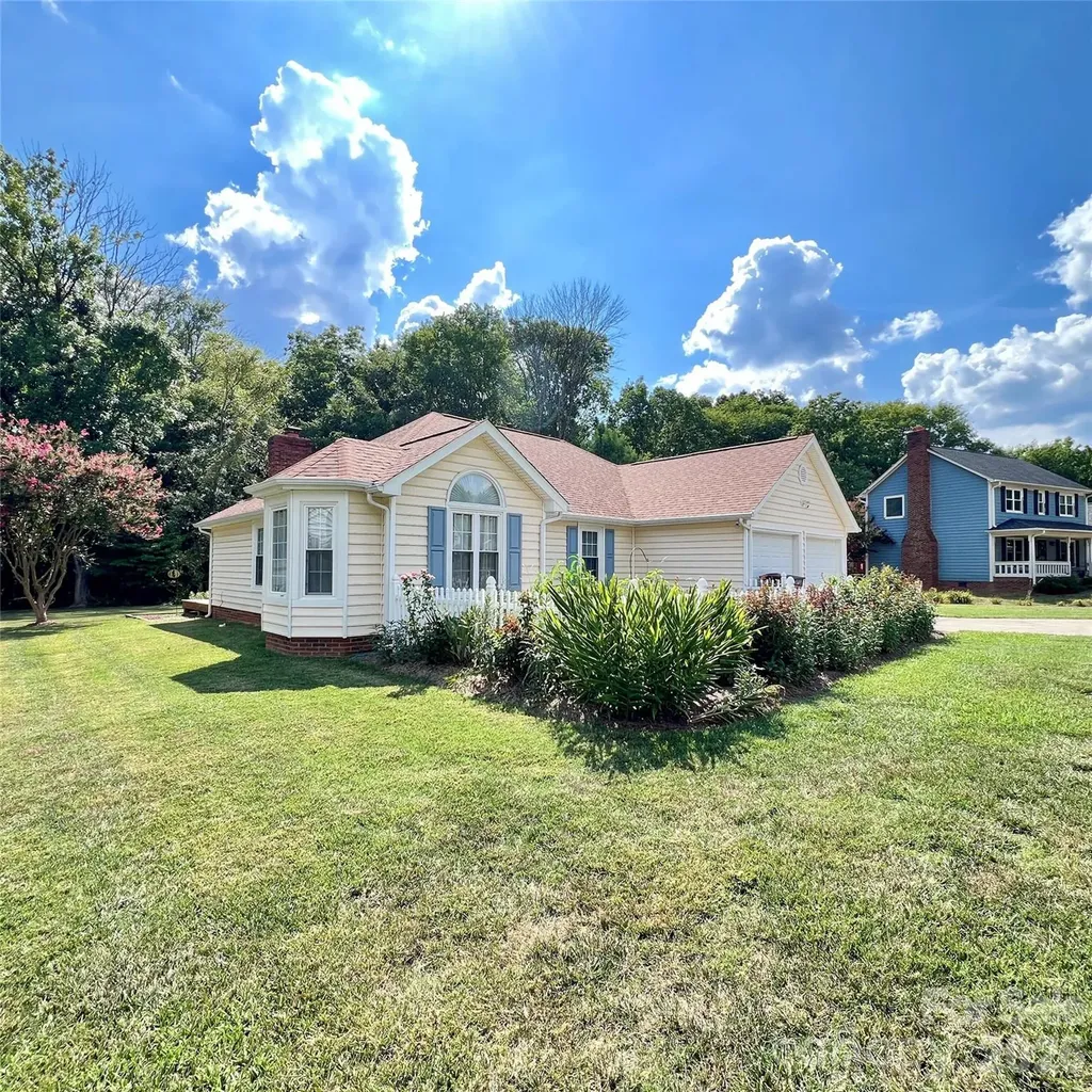 5203 Spring Morning Lane Monroe NC 28110