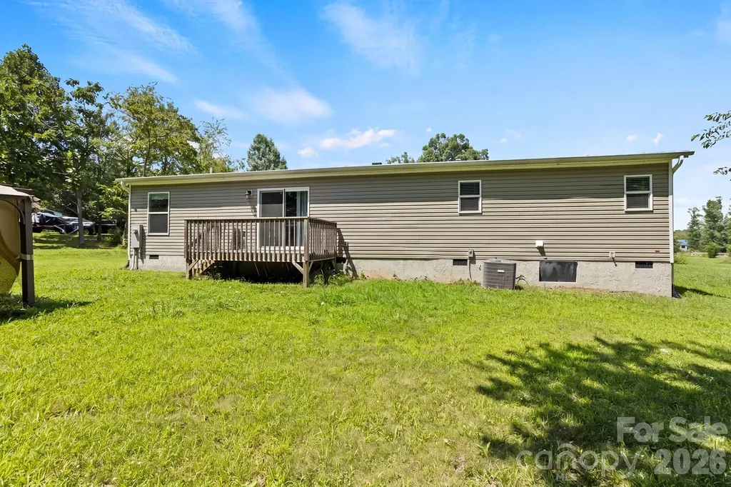 18 Moss Lane Hendersonville NC 28792
