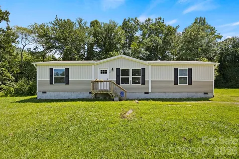 18 Moss Lane Hendersonville NC 28792