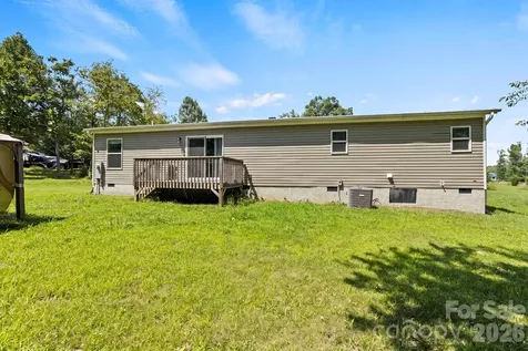 18 Moss Lane Hendersonville NC 28792