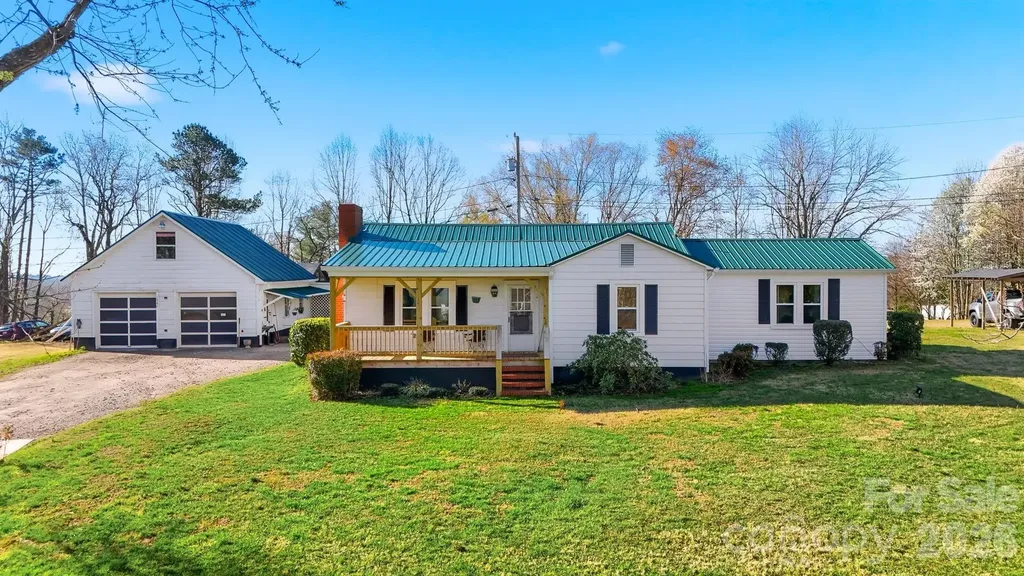 Lenoir NC, 1406 Walt Arney Road SW