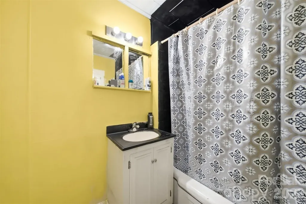 1406 Walt Arney Road SW Lenoir NC 28645