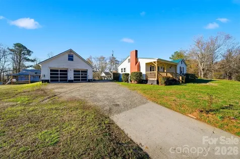1406 Walt Arney Road SW Lenoir NC 28645