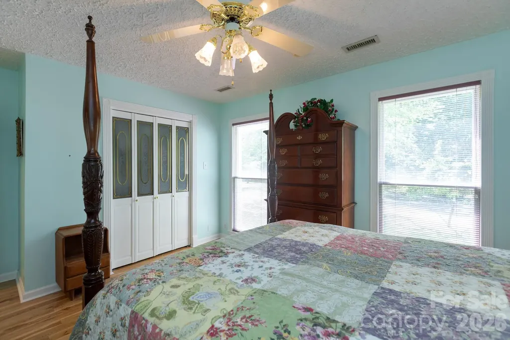 15224 Thomas Road Charlotte NC 28278