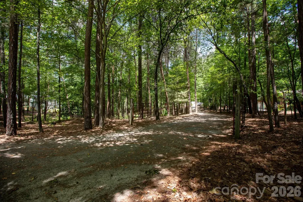15224 Thomas Road Charlotte NC 28278