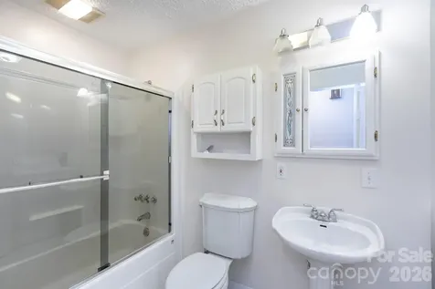 15224 Thomas Road Charlotte NC 28278