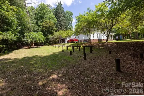 15224 Thomas Road Charlotte NC 28278