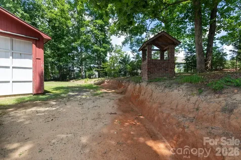 15224 Thomas Road Charlotte NC 28278