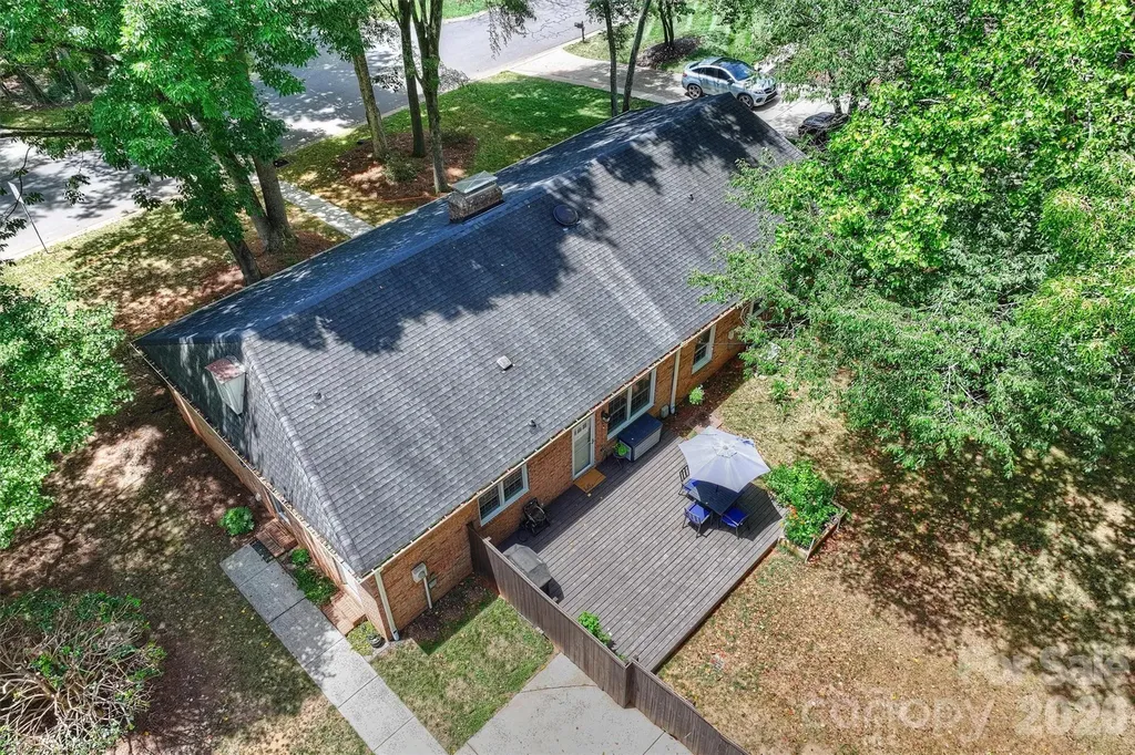 9301 Hinson Drive Matthews NC 28105