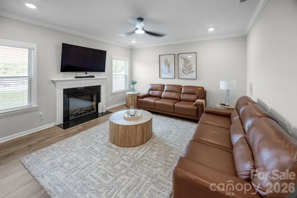 5080 Mooreland Oaks Way Mount Holly NC 28120