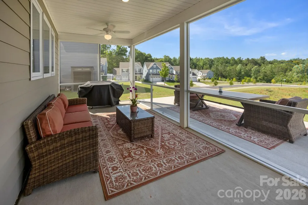 5080 Mooreland Oaks Way Mount Holly NC 28120