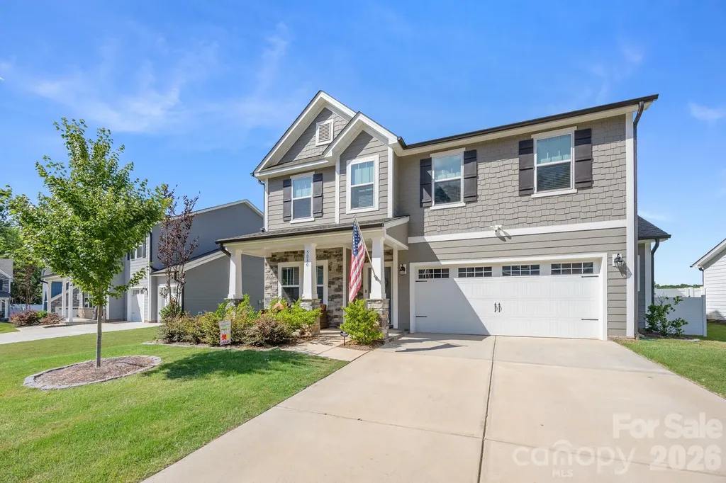 5080 Mooreland Oaks Way Mount Holly NC 28120