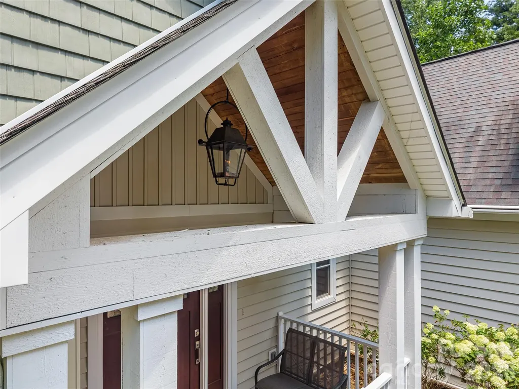 240 Persimmon Hill Drive Columbus NC 28722