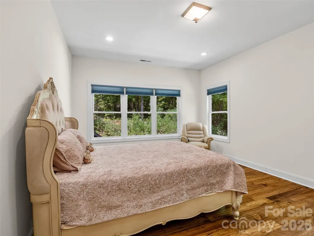 240 Persimmon Hill Drive Columbus NC 28722