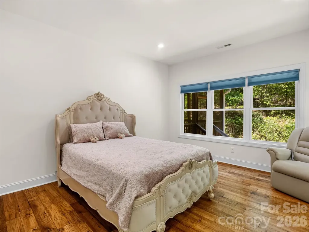 240 Persimmon Hill Drive Columbus NC 28722