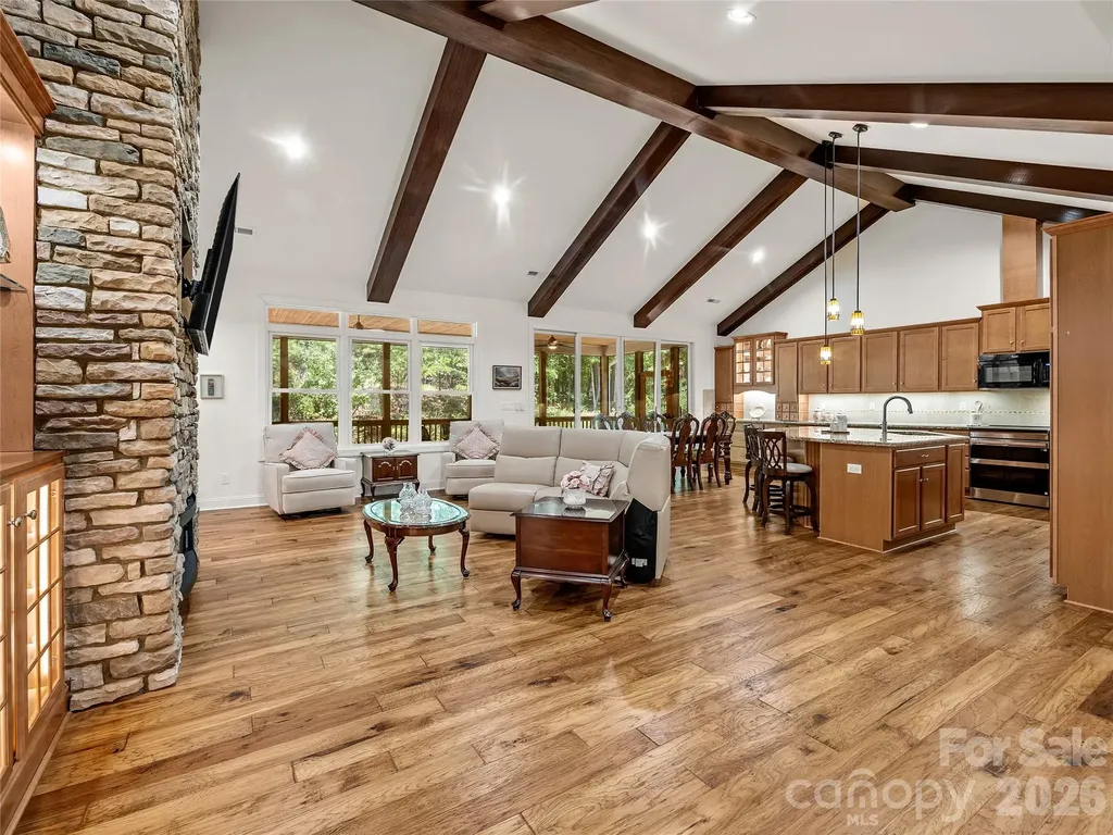 240 Persimmon Hill Drive Columbus NC 28722
