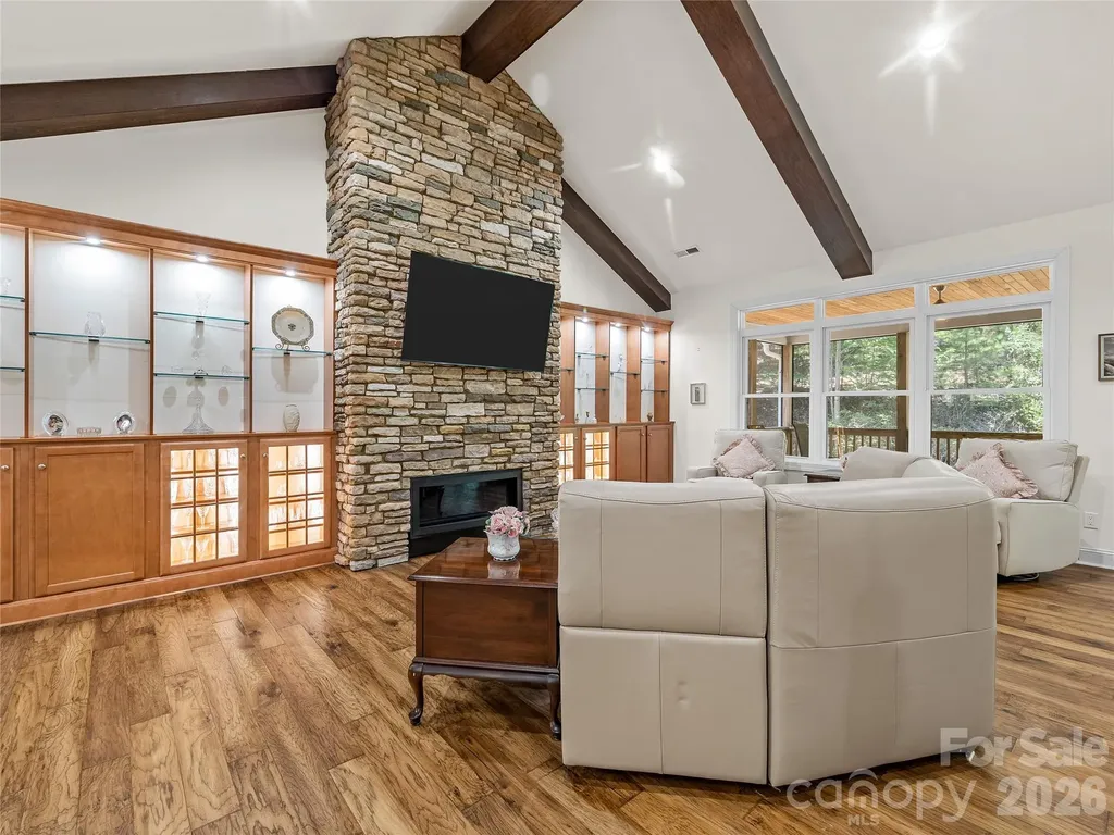 240 Persimmon Hill Drive Columbus NC 28722