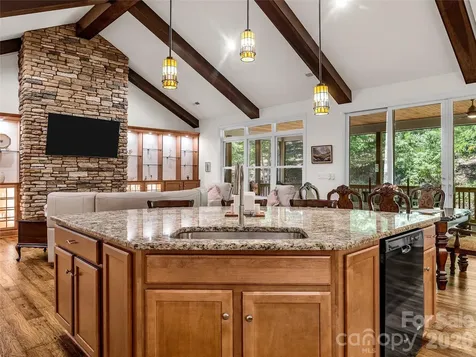 240 Persimmon Hill Drive Columbus NC 28722