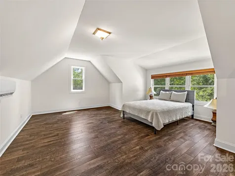 240 Persimmon Hill Drive Columbus NC 28722