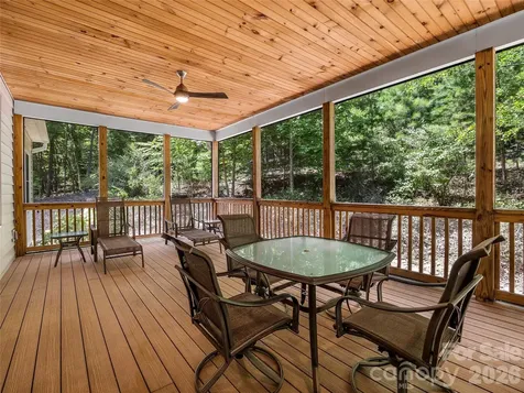 240 Persimmon Hill Drive Columbus NC 28722