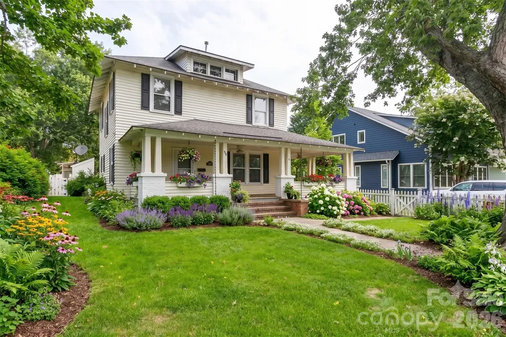 729 5th Avenue W Hendersonville NC 28739